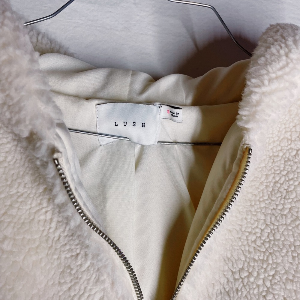 Chevron Fleece Jacket - Picture 4 of 5